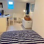 Apartmán Cocon D'houlgate - A 500m De La Avec Son Balcon Vue Sur Le Jardin, 4 Couchages, Wifi Gratuite Houlgate
