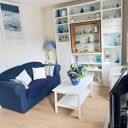 Apartment Cocon D'houlgate - A 500m De La Avec Son Balcon Vue Sur Le Jardin, 4 Couchages, Wifi Gratuite *