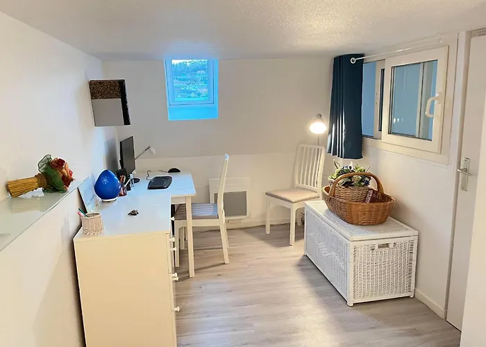 Marine - A 500m De La Avec Son Balcon Vue Sur Le Jardin, 4 Couchages, Wifi Gratuite Ульгат