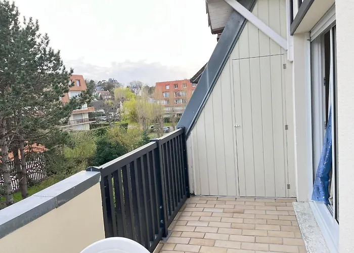 Marine - A 500m De La Avec Son Balcon Vue Sur Le Jardin, 4 Couchages, Wifi Gratuite * Ульгат