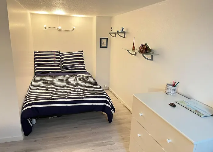 Апартаменты Marine - A 500m De La Avec Son Balcon Vue Sur Le Jardin, 4 Couchages, Wifi Gratuite *