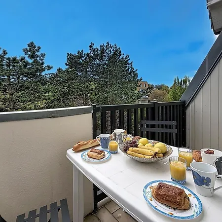Marine - à 500m De La Avec Son Balcon Vue Sur Le Jardin, 4 Couchages, Wifi Gratuite Appartamento Houlgate