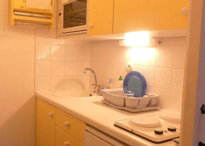 Daire Marine - A 500m De La Avec Son Balcon Vue Sur Le Jardin, 4 Couchages, Wifi Gratuite