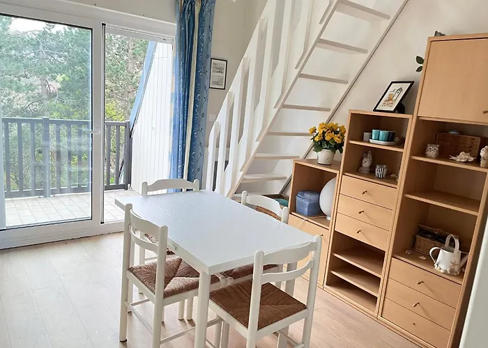 Daire Marine - A 500m De La Avec Son Balcon Vue Sur Le Jardin, 4 Couchages, Wifi Gratuite Houlgate